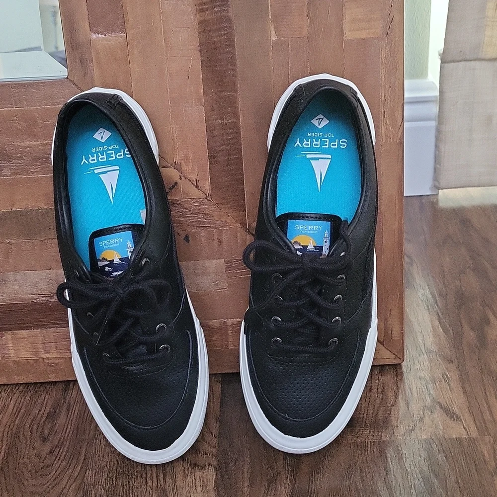 Topsiders - Picture 1 of 2